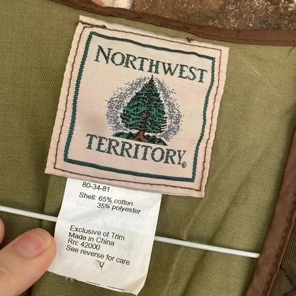 NorthWest Territory Camouflage Hunter’s Vest - Picture 3 of 10